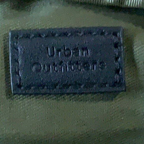 Urban outfitters dark hunter green fanny pack 2 zipper pouches adjustable belt - Picture 2 of 6